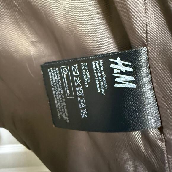 H&M Women's Faux Suede Biker Jacket – Size 2 – Taupe – Edgy & Versatile - Picture 8 of 14